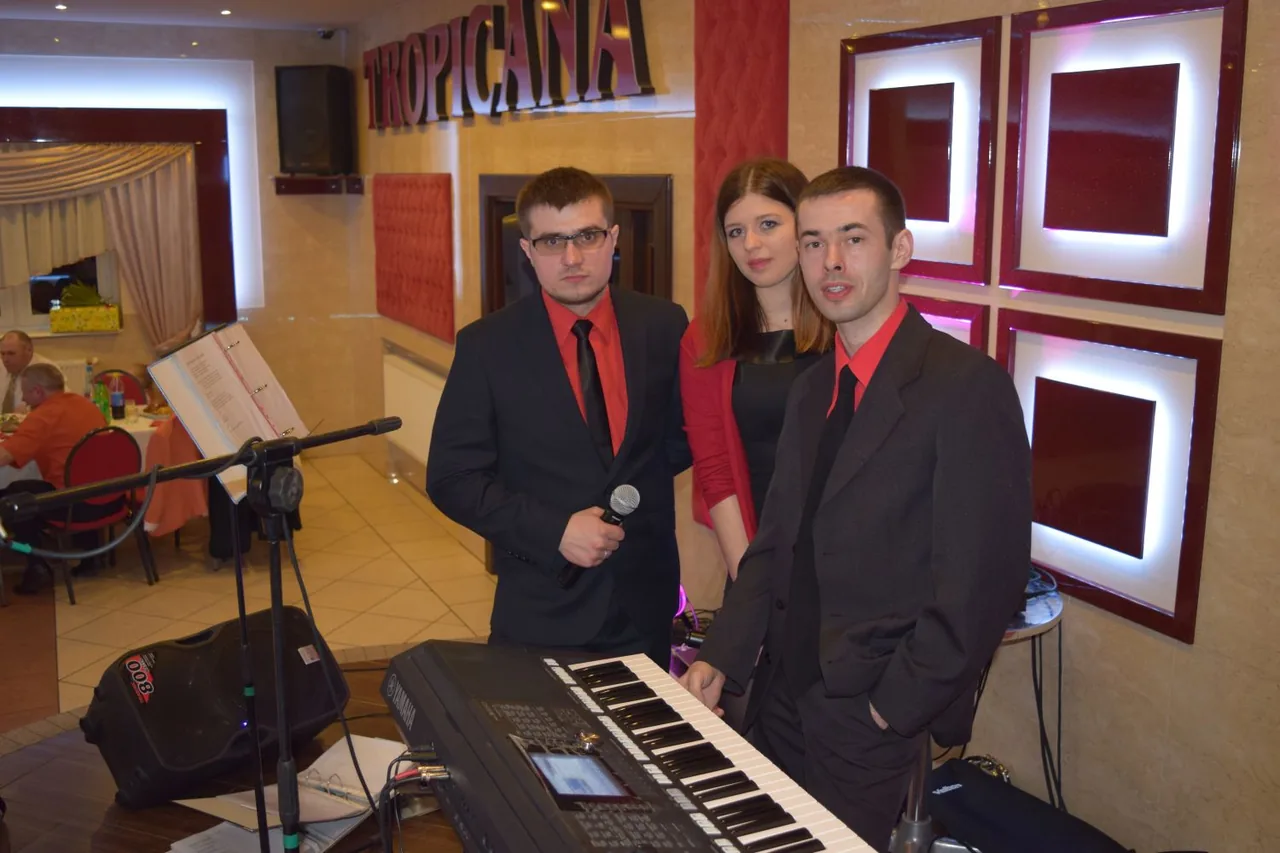 Zespół VenusJunior podczas urodzin w lokalu Tropicana w Lubawie